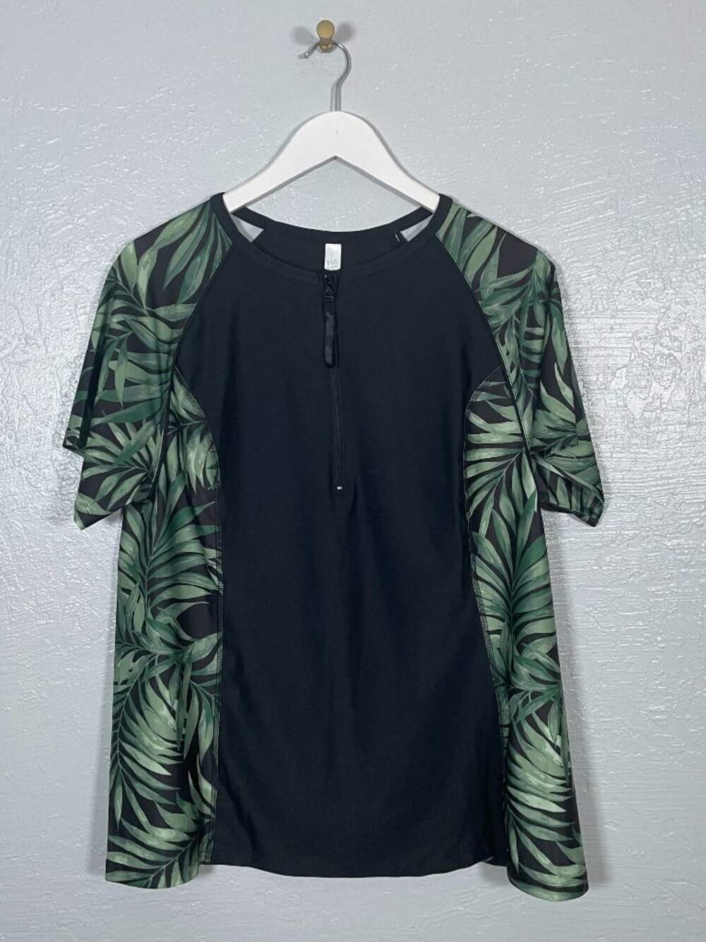 Cacique SWIM Women Plus Size 18 Green Tropical Floral Print Shirt Rash Guard